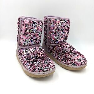 UGG Classic Short Stellar Sequin Lilac Frost Sparkle Fur Boot 3Y Youth